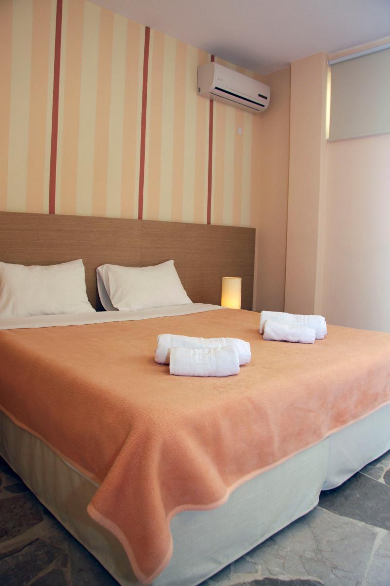 Golden Beach Tolo Luaran gambar